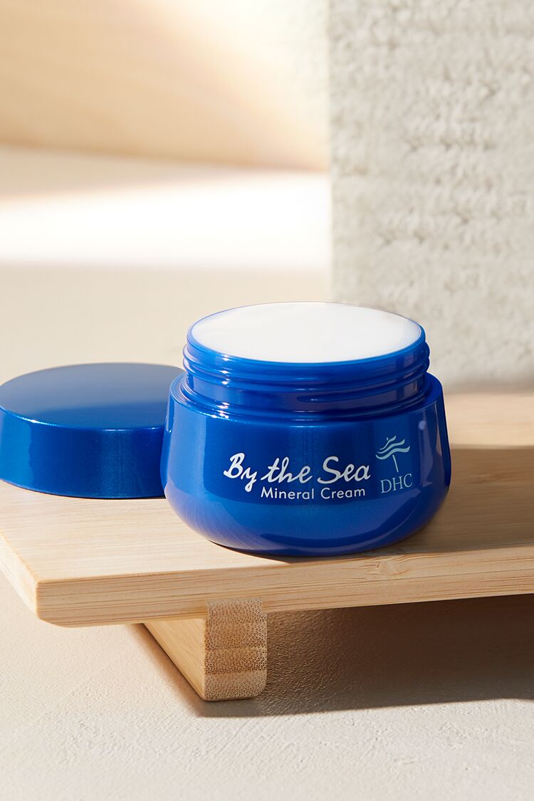 Forever 21 DHC By The Sea Mineral Cream Blue
