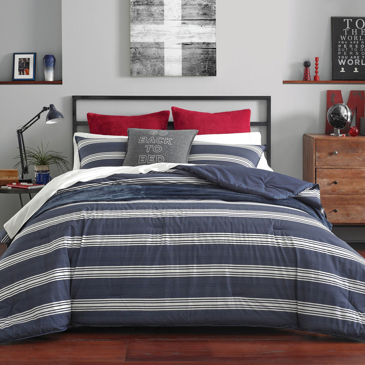Nautica Craver Comforter & Sham Set In  Navy Navy